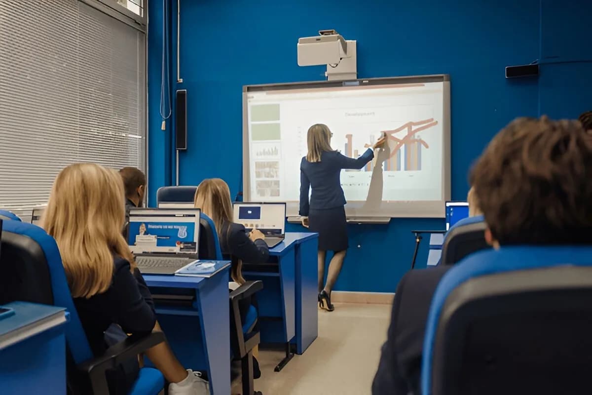 Faculty & Staff Management